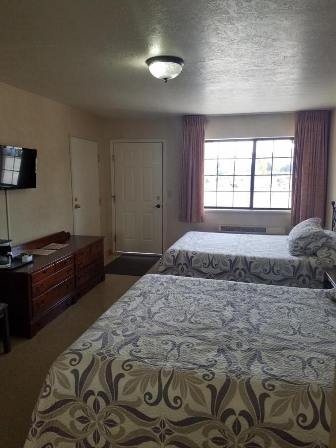 Butch Cassidy'S Hideout Motel Circleville Buitenkant foto